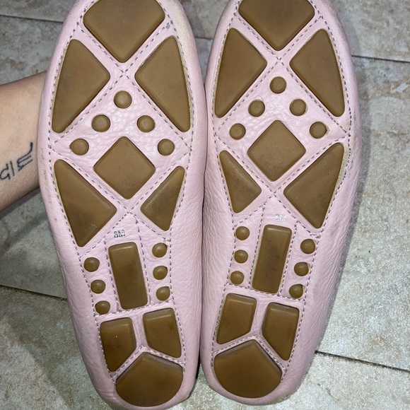 Light pink Nine West loafers. - Picture 3 of 7